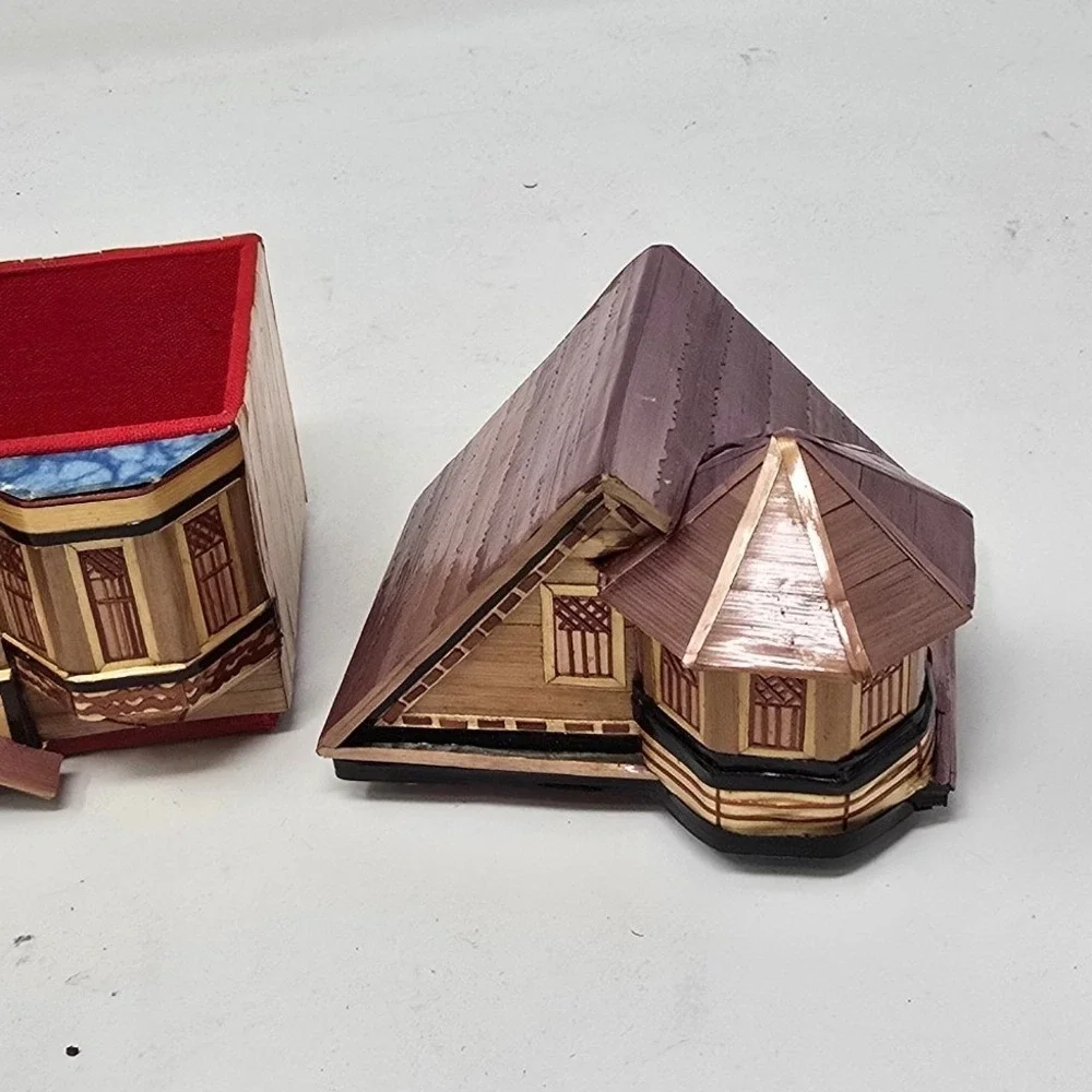Vtg Red Company straw bamboo marquetry balsa wood trinket jewelry box house